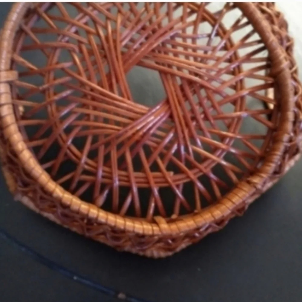 Small Octagon Shaped Wicker Rattan Basket 5.5